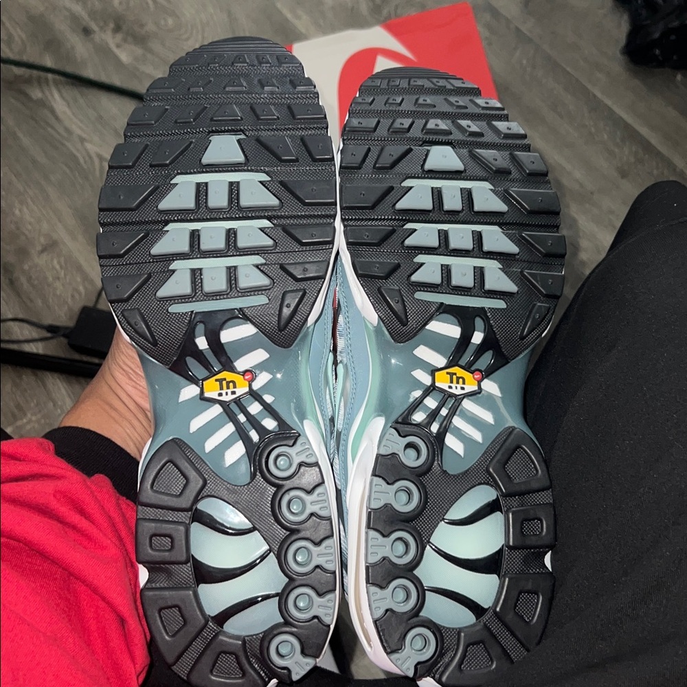 Stylish Blue and White Sneakers - Picture 7 of 7